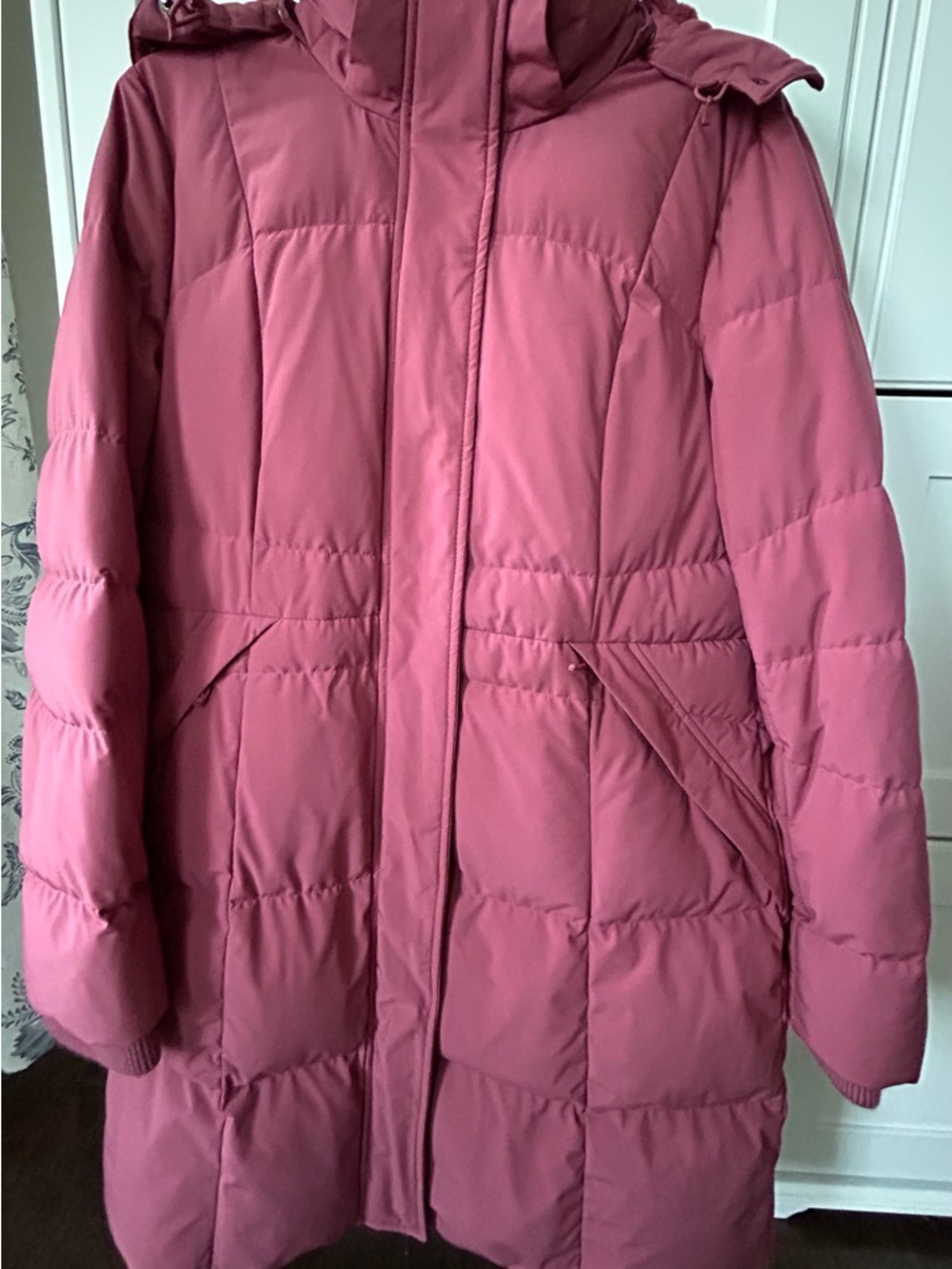 Lands’ End Hooded Winter Puffer Coat | Women’s Medium | Dusty Rose - Picture 3 of 6
